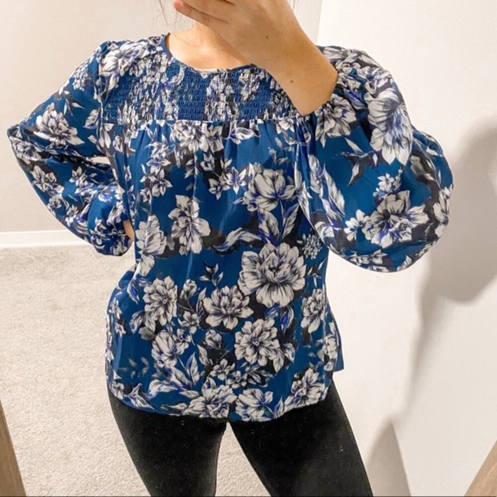 Parker Top Everglade Gardens Teal Blue White Floral Print Smocked Blouse Large